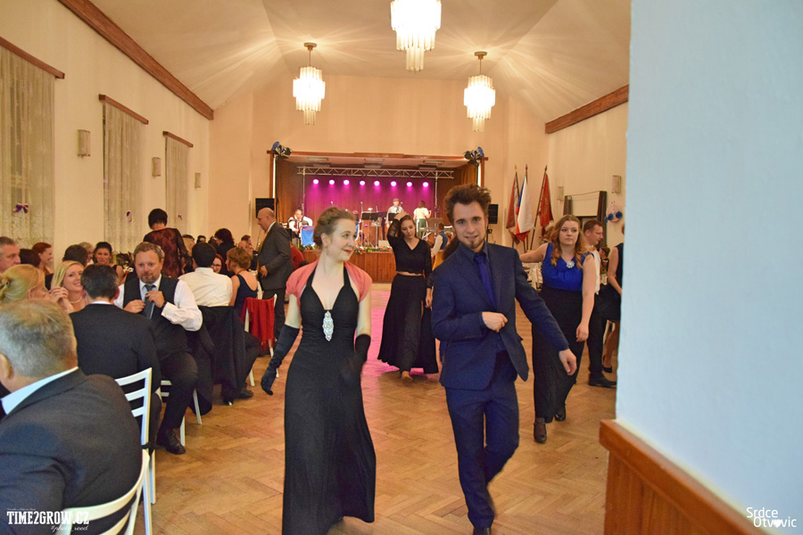 Srdce Otvovic - Slavnostní ples ke 100. výročí založení Československé republiky 2018 - 00023
